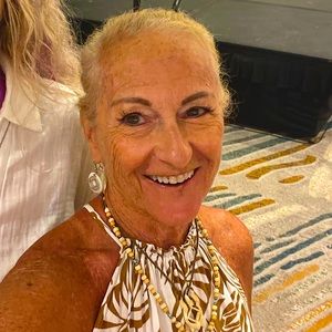 Meet your Posher, Sharon